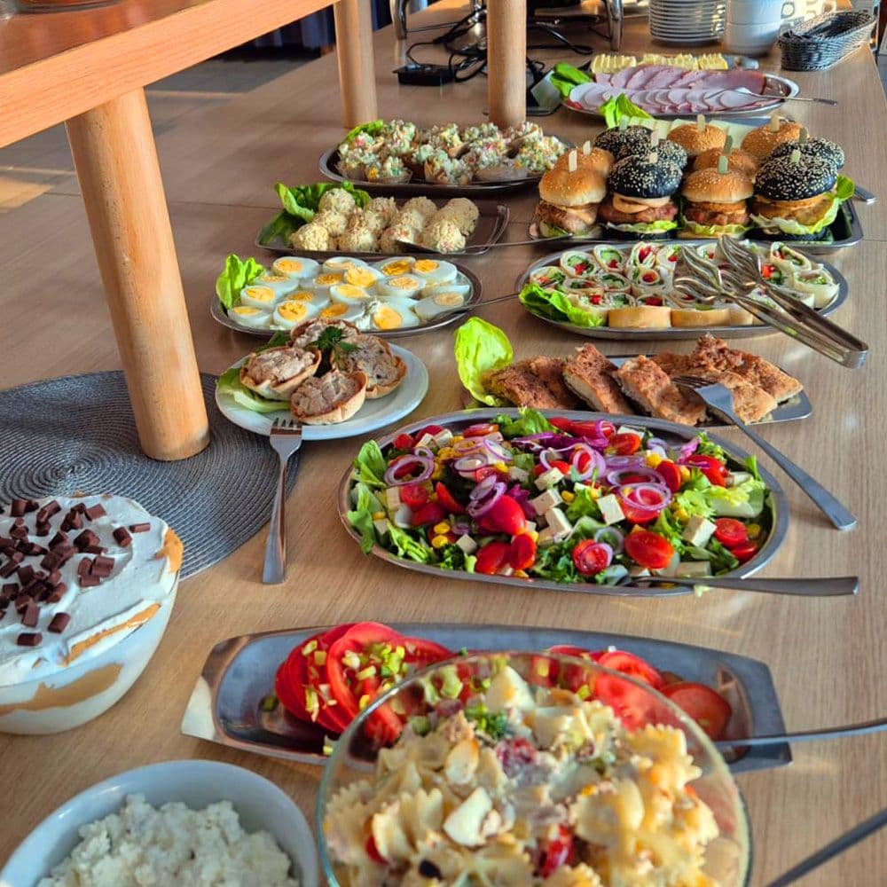 posiłki w formie bufetu