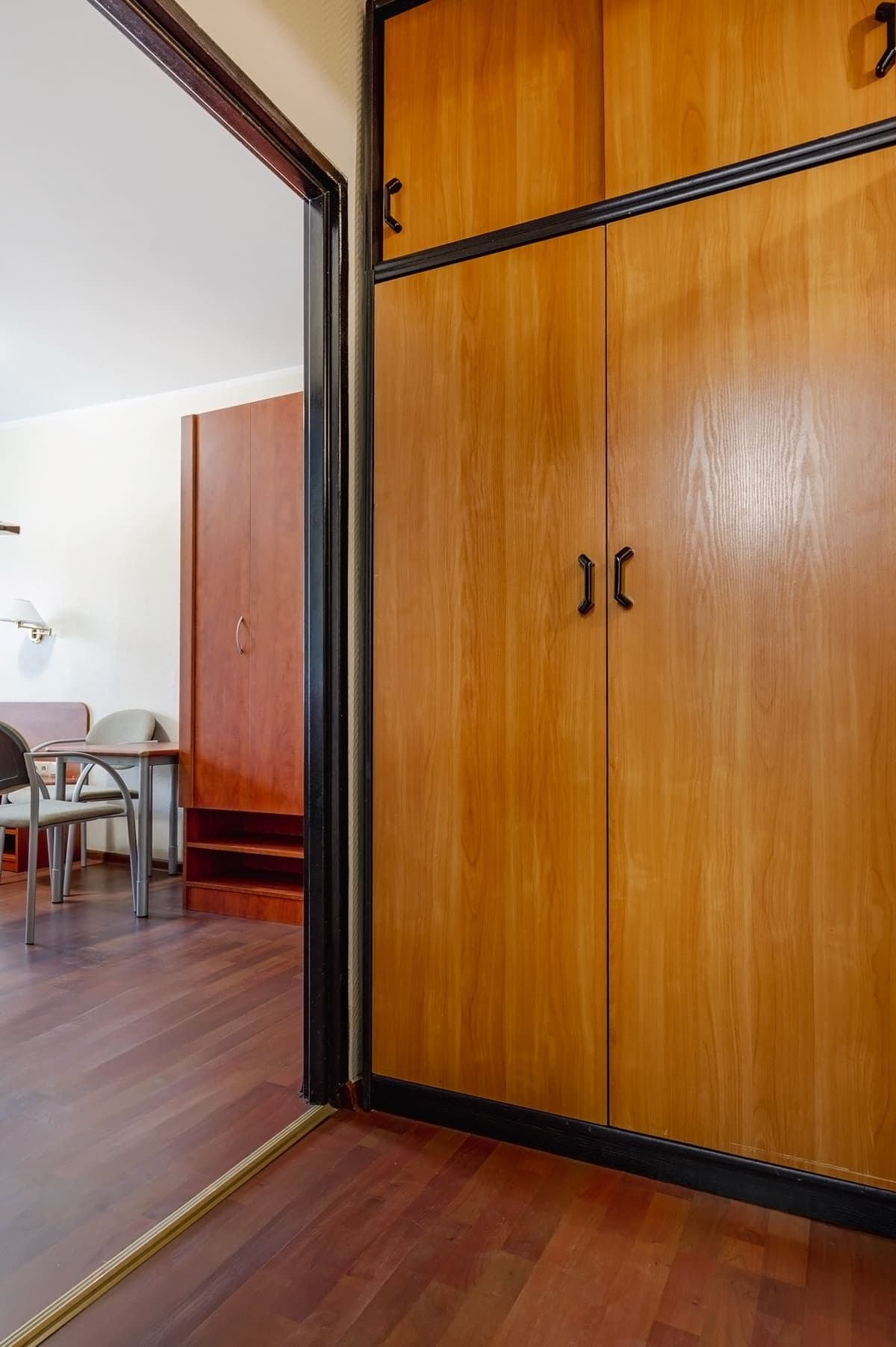 pokój studio podwójny zdrowotel korytarz